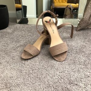 Strappy sandal nudeish pink